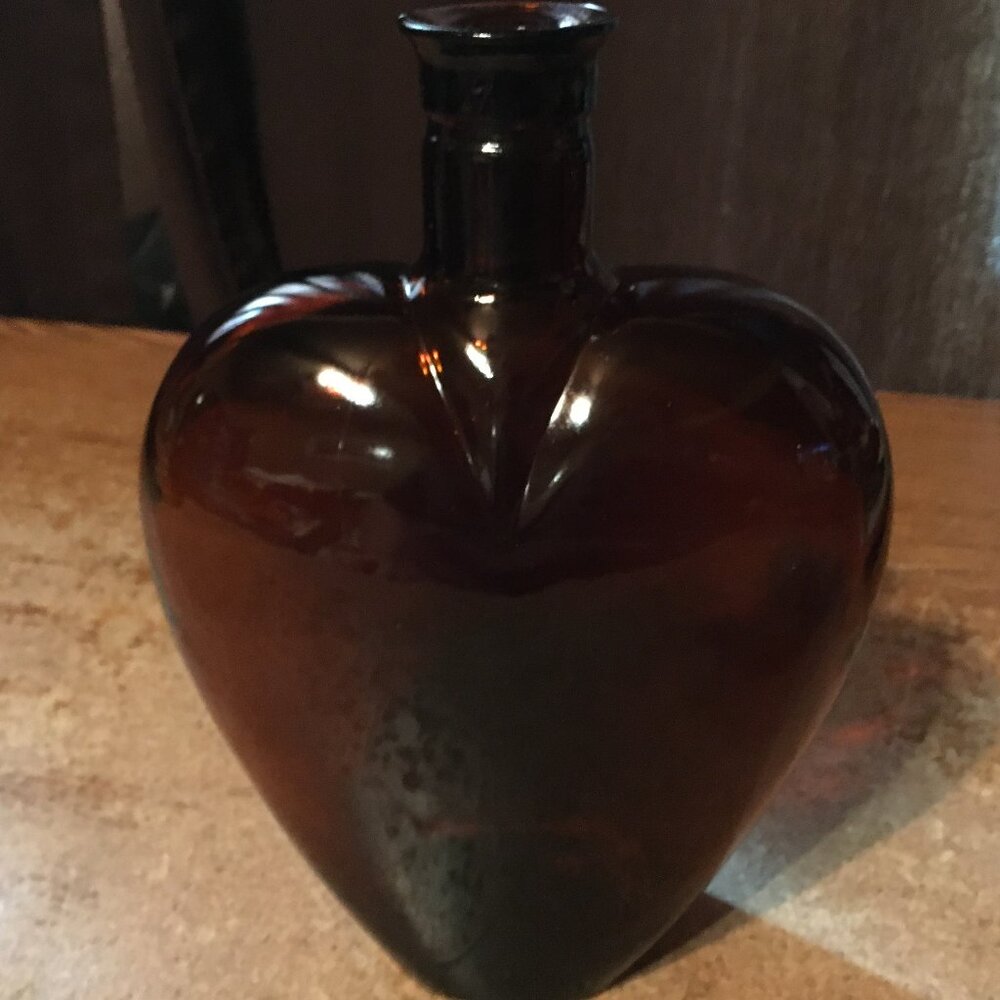 PAUL MASSON AMBER BOTTLE HEART-SHAPED #4600